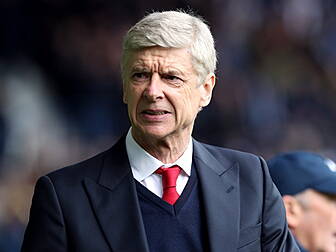 Arsene Wenger brands PSG rumou...